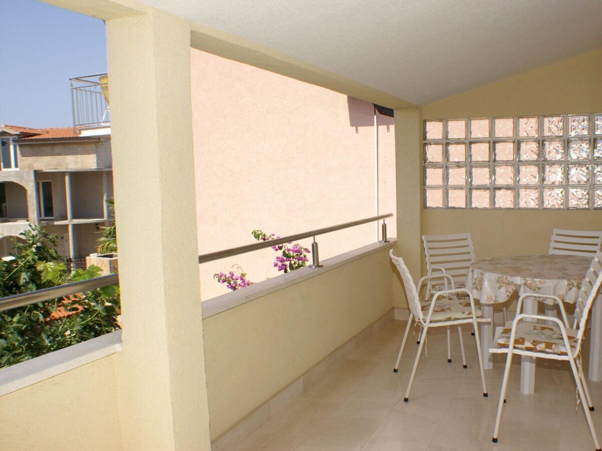Apartment Apartments with parking space Rogoznica - 4218