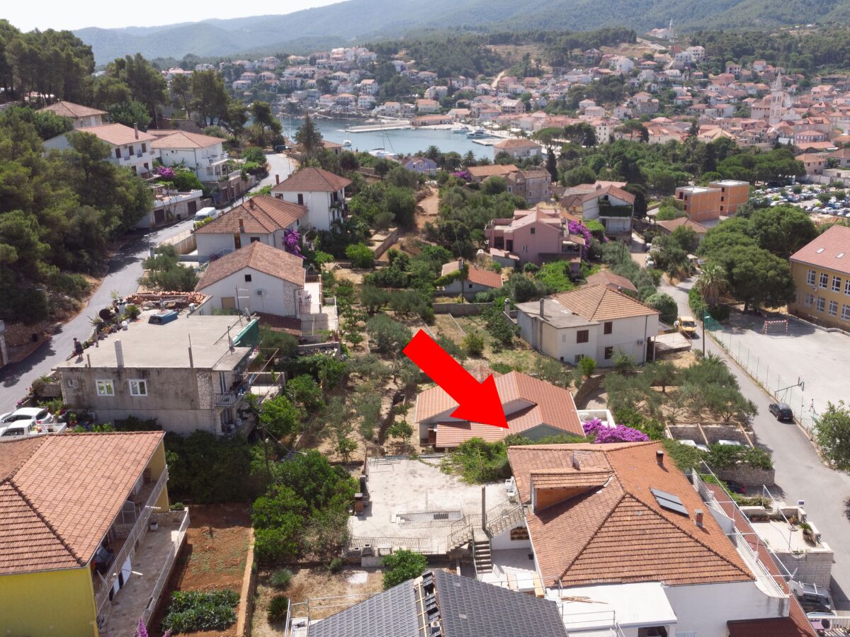 Apartment Two bedroom apartment with terrace Jelsa, Hvar A-134-a - Outdoor photo 2