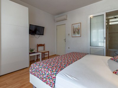 Apartment Two bedroom apartment with terrace Jelsa, Hvar A-134-a - Outdoor photo 22