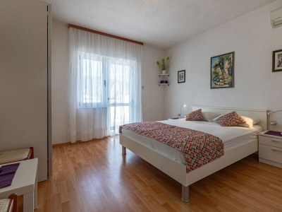 Apartment Two bedroom apartment with terrace Jelsa, Hvar A-134-a - Outdoor photo 23