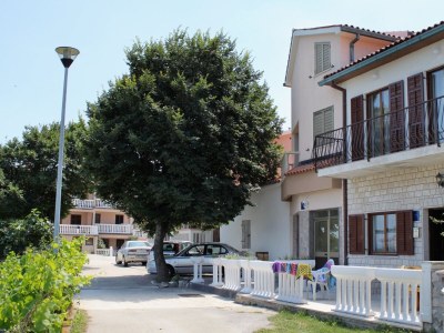 Apartment Two bedroom apartment with terrace and sea view Duga Luka (Prtlog), Labin A-5528-a - Outdoor photo 5