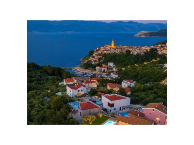 Villa Villa Pinaza C with heated pool, sauna, and whirlpool in Vrbnik - Environment photo 33