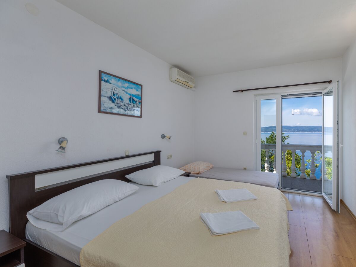 Apartment Two bedroom apartment with balcony and sea view Brela, Makarska A-24416-a