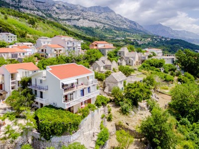 Apartment Two bedroom apartment with terrace and sea view Brela, Makarska A-24541-a - Outdoor photo 4