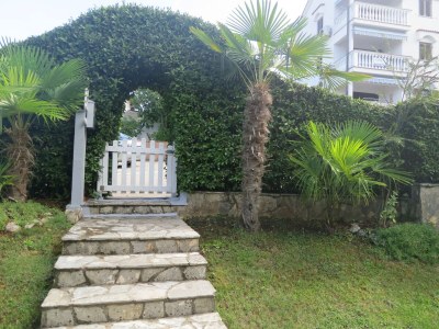 Apartment Two bedroom apartment with balcony Malinska, Krk A-19288-a - Outdoor photo 8