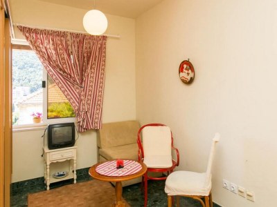 Apartment Apartments Elelu - Two-Bedroom Apartment with Terrace - Features photo 8
