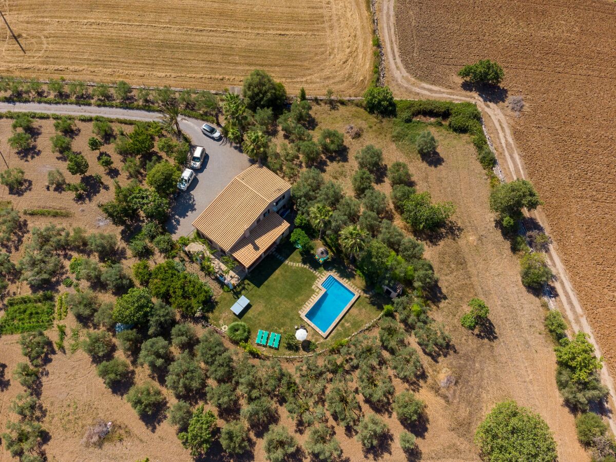 Villa Villa in Alcudia with Private Pool & Terrace - Outdoor photo 4