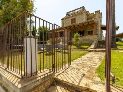Villa Villa in Alcudia nahe Puerto Alcudia Strand - Outdoor photo 5