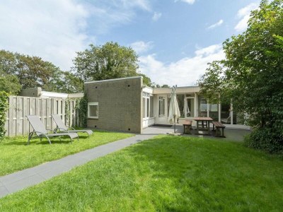 Holiday house Schöner Bungalow in Strandnähe für 5 Gäste in Sint Maartenszee - Holiday house