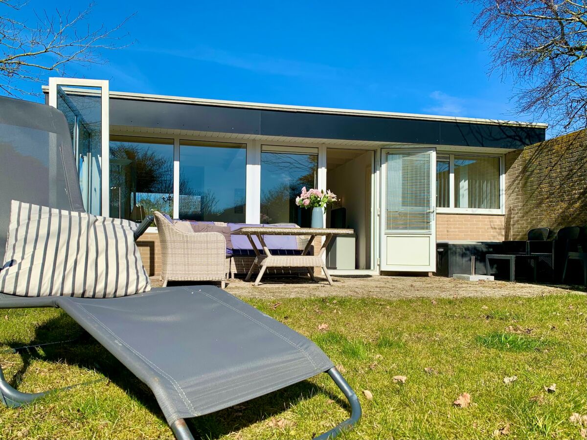 Holiday house Bungalow Sint Maartenszee near Sandy Beach - Outdoor photo 4