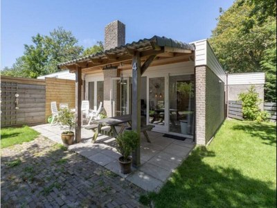 Holiday house Cosy bungalow on quiet resort near beach in Sint Maartensvlotbrug - Holiday house