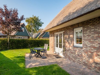 Holiday house Pleasant villa near sea and beach in Sint Maartenszee - Holiday house
