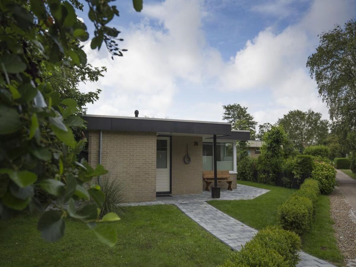 Holiday house Ein sehr komfortabler Bungalow für einen unvergesslichen Urlaub! - Outdoor photo 2