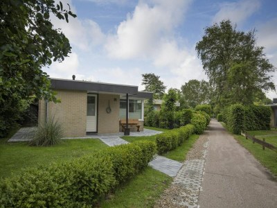 Holiday house Ein sehr komfortabler Bungalow für einen unvergesslichen Urlaub! in Sint Maartenszee - Holiday house