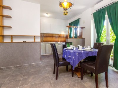 Apartment Two bedroom apartment with terrace Pirovac, Šibenik A-6280-a - Outdoor photo 12