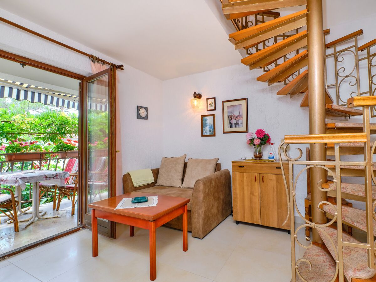 Apartment One bedroom apartment with terrace Artatore, Lošinj A-2509-e