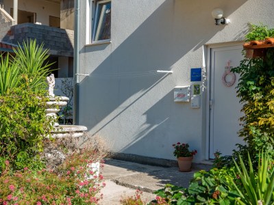 Apartment Three bedroom apartment near beach Sumpetar, Omiš A-2808-c - Outdoor photo 14
