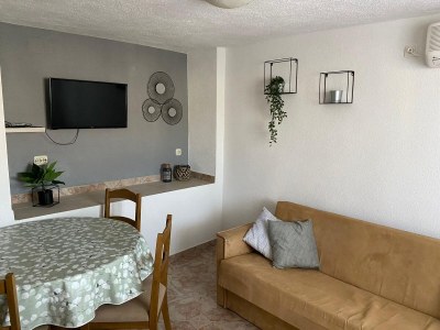 Apartment One bedroom apartment with terrace and sea view Sutivan, Brač A-2846-a - Outdoor photo 18