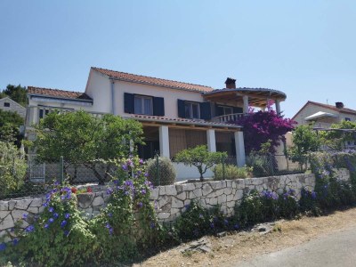 Apartment Three bedroom apartment with terrace and sea view Splitska, Brač A-2923-b - Outdoor photo 3