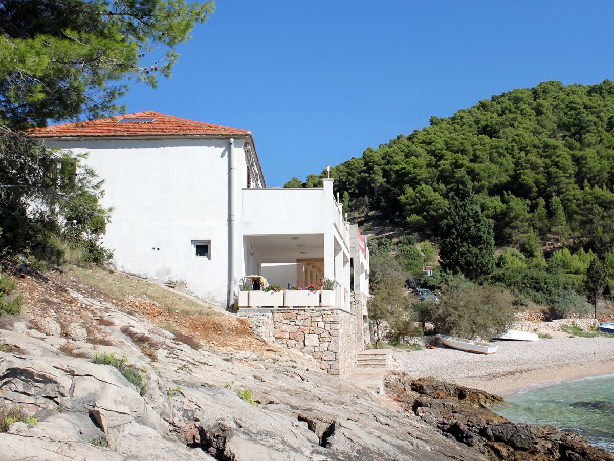 Apartment Three bedroom apartment near beach Cove Tvrdni Dolac, Hvar A-2997-a - Outdoor photo 4