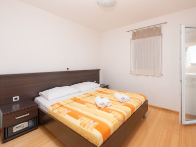 Apartment Two bedroom apartment with balcony and sea view Tučepi, Makarska A-3193-e - Outdoor photo 6