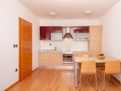 Apartment Two bedroom apartment with balcony and sea view Tučepi, Makarska A-3193-h - Outdoor photo 8