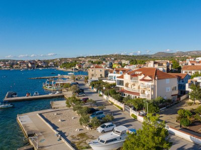 Apartment One bedroom apartment near beach Brodarica, Šibenik A-4194-a in Šibenik - Apartment