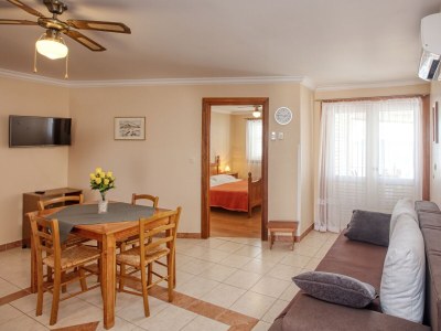 Apartment One bedroom apartment near beach Brodarica, Šibenik A-4194-c - Outdoor photo 17