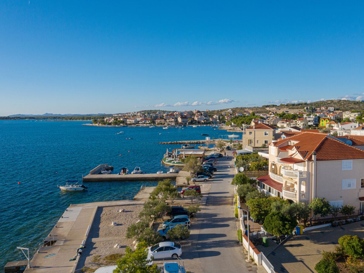 Apartment One bedroom apartment near beach Brodarica, Šibenik A-4194-d - Outdoor photo 2