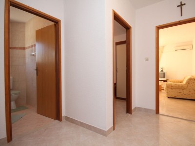 Apartment Two bedroom apartment with balcony and sea view Seget Vranjica, Trogir A-8507-b - Outdoor photo 16