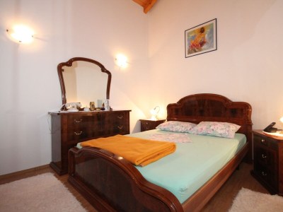 Apartment Two bedroom apartment with terrace and sea view Milna, Vis A-8896-a in Vis - Apartment