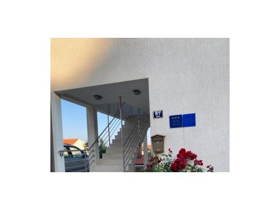 Apartment Two bedroom apartment with terrace and sea view Milna, Vis A-8896-a - Outdoor photo 10