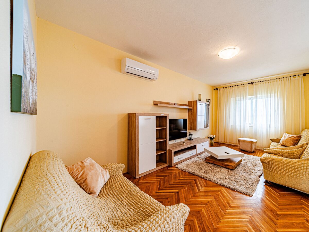 Apartment Two bedroom apartment with terrace and sea view Orebić, Pelješac A-10436-a