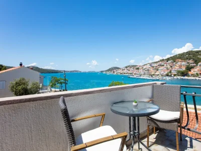 Apartment One bedroom apartment with balcony and sea view Tisno, Murter A-815-e in Tisno - Apartment