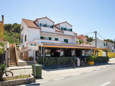 Apartment One bedroom apartment with balcony and sea view Tisno, Murter A-815-e - Outdoor photo 5