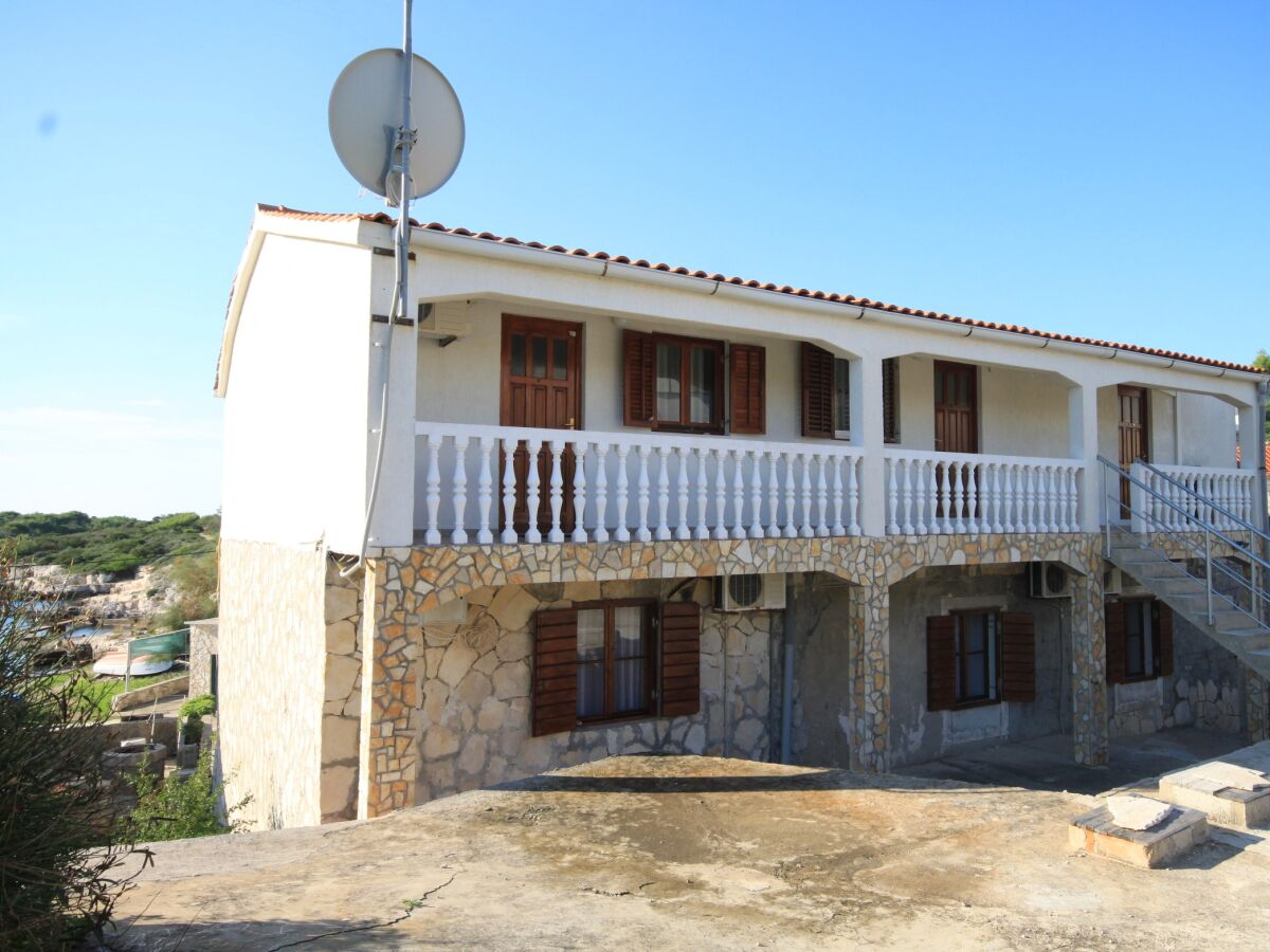 Apartment Two bedroom apartment near beach Rukavac, Vis A-1154-c - Outdoor photo 4