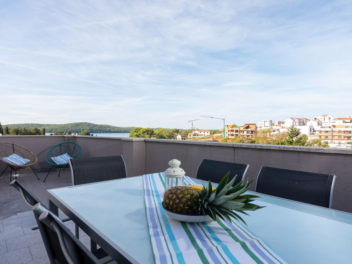 Apartment Two bedroom apartment with terrace and sea view Medulin A-2274-a