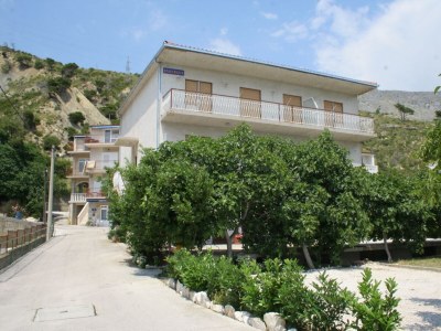 Apartment One bedroom apartment near beach Duće, Omiš A-2731-b - Outdoor photo 2