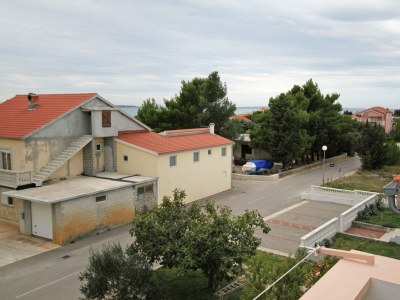 Apartment Two bedroom apartment with terrace and sea view Vrsi - Mulo, Zadar A-5796-a - Outdoor photo 9