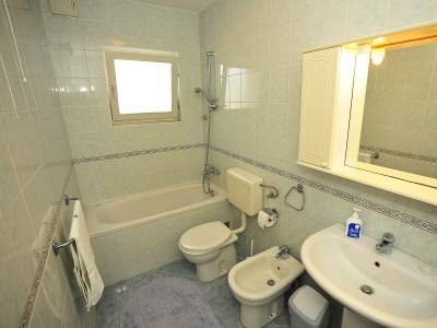 Apartment Two bedroom apartment with terrace and sea view Sukošan, Zadar A-5802-a in Sukosan - Apartment