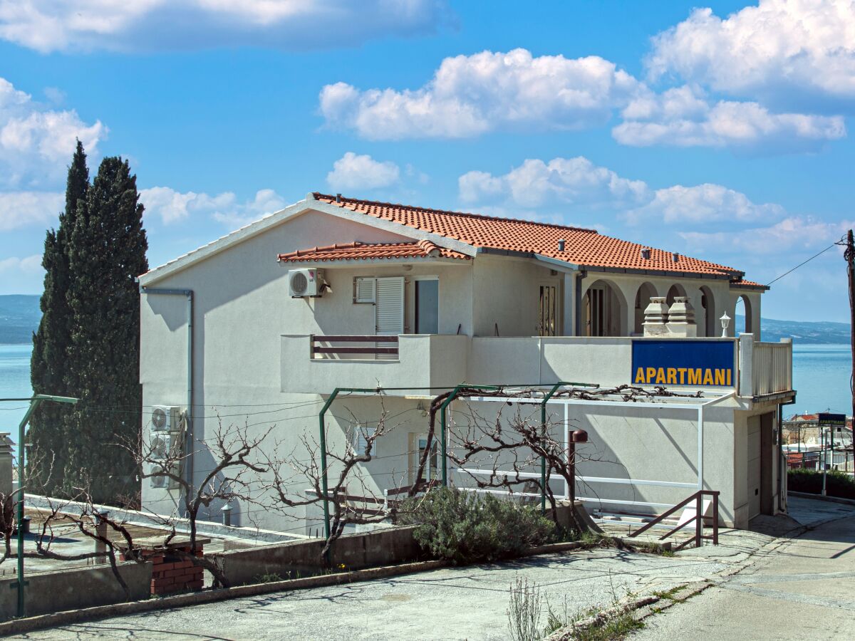 Apartment One bedroom apartment with balcony and sea view Pisak, Omiš A-5975-d - Outdoor photo 2