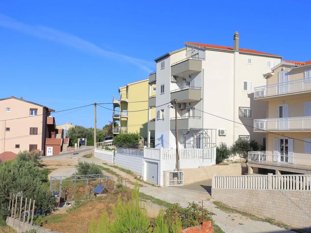 Apartment Three bedroom apartment with terrace and sea view Mali Rat, Omiš A-7482-b - Outdoor photo 5