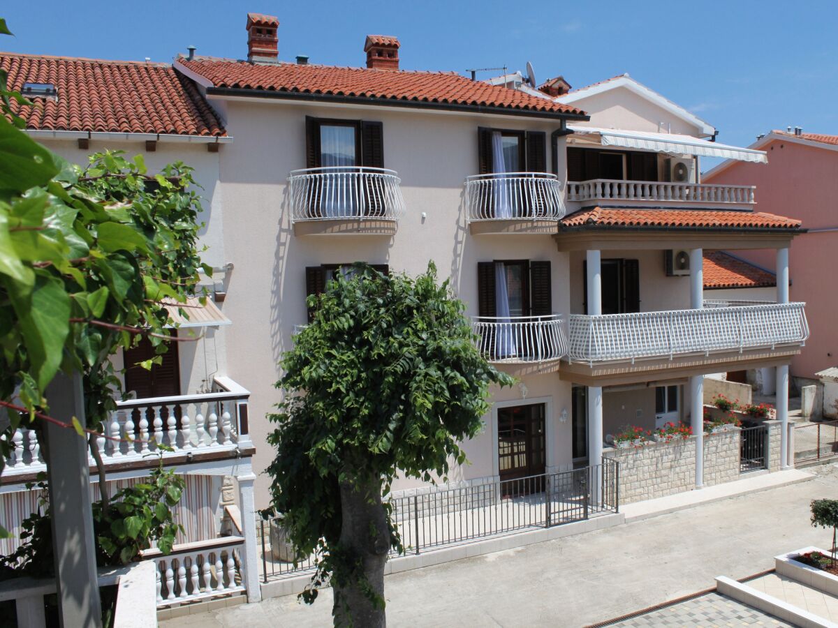Apartment Two bedroom apartment with terrace and sea view Duga Luka (Prtlog), Labin A-5528-b