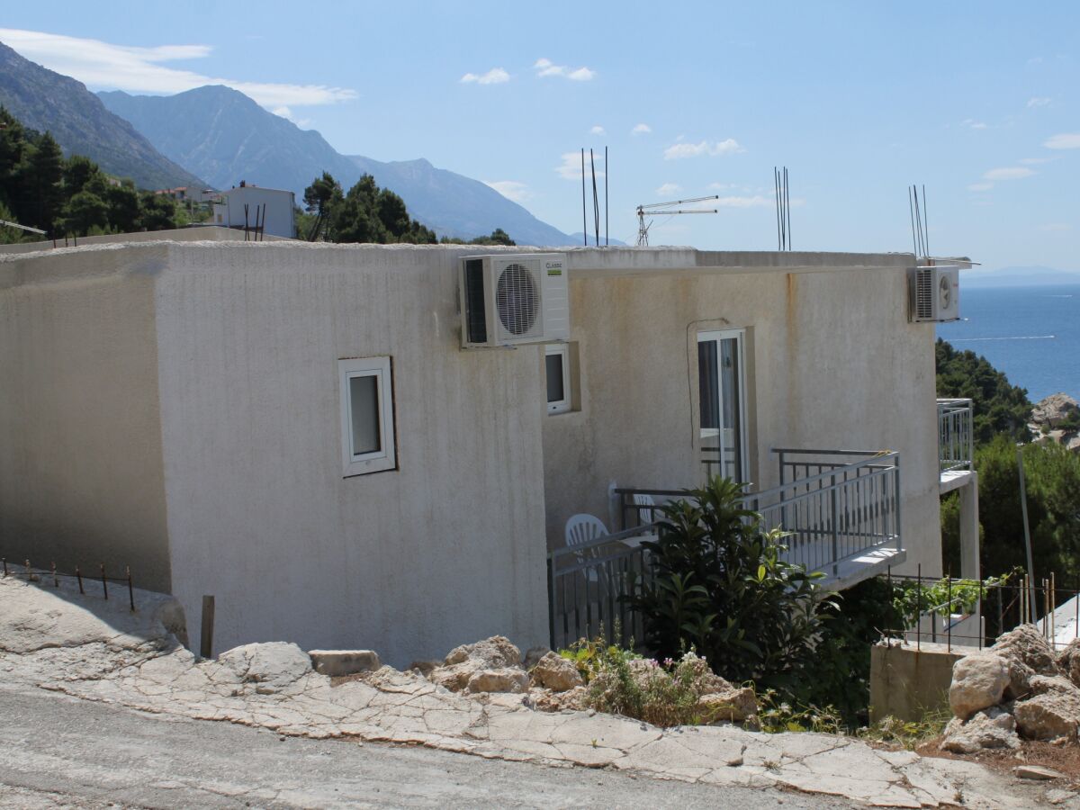 Apartment Studio flat with balcony and sea view Brela, Makarska AS-6895-b - Outdoor photo 3