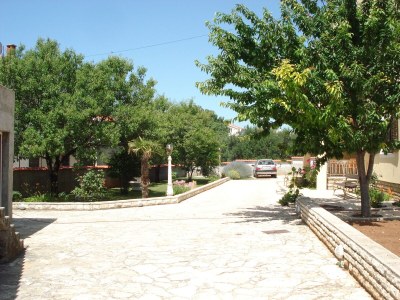 Apartment Three bedroom apartment with terrace and sea view Tribunj, Vodice A-12529-a - Outdoor photo 2
