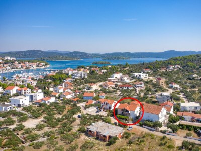 Apartment Two bedroom apartment with terrace Jezera, Murter A-5133-a - Outdoor photo 2