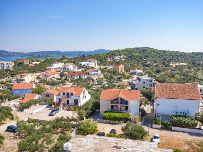 Apartment Two bedroom apartment with terrace Jezera, Murter A-5133-a - Outdoor photo 4