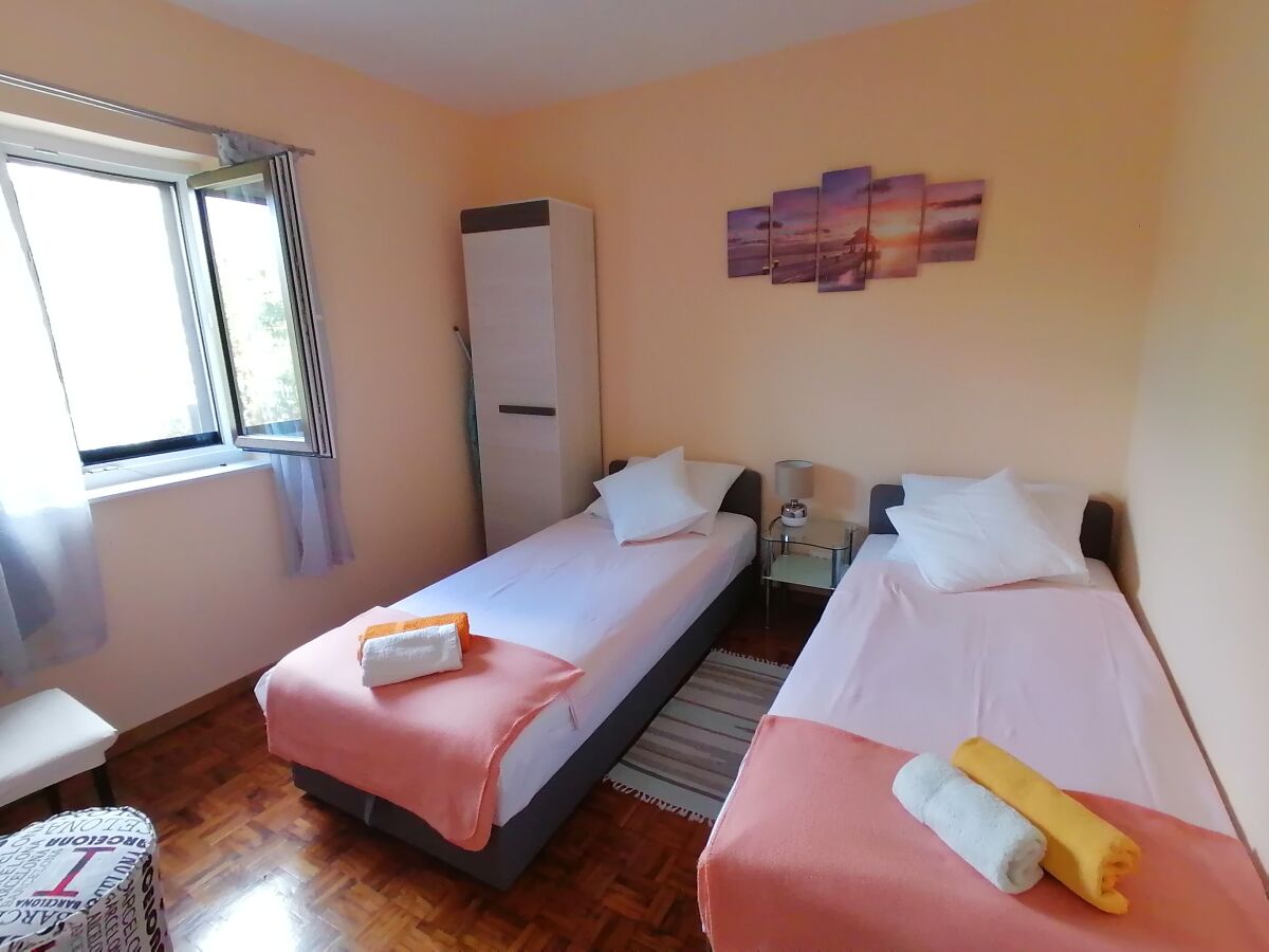 Apartment Two bedroom apartment with terrace Njivice, Krk A-5320-a - Outdoor photo 4
