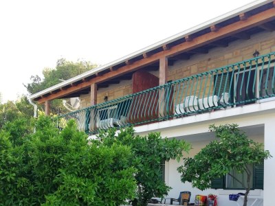 Apartment Two bedroom apartment near beach Rogač, Šolta A-5166-c - Outdoor photo 2