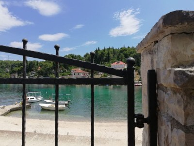 Apartment Two bedroom apartment near beach Rogač, Šolta A-5166-c - Outdoor photo 8